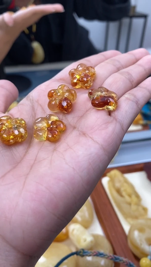 【闪购商品】琥珀裸石未镶嵌天然琥珀蜜蜡花珀多样性发一