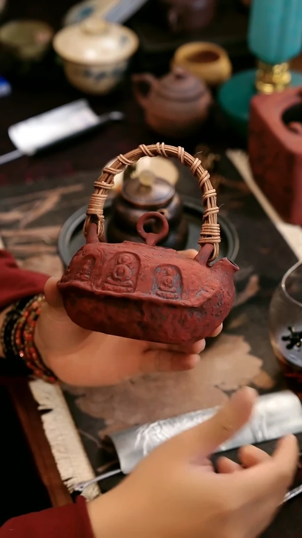 敦煌提梁壶(赭石红)380ml