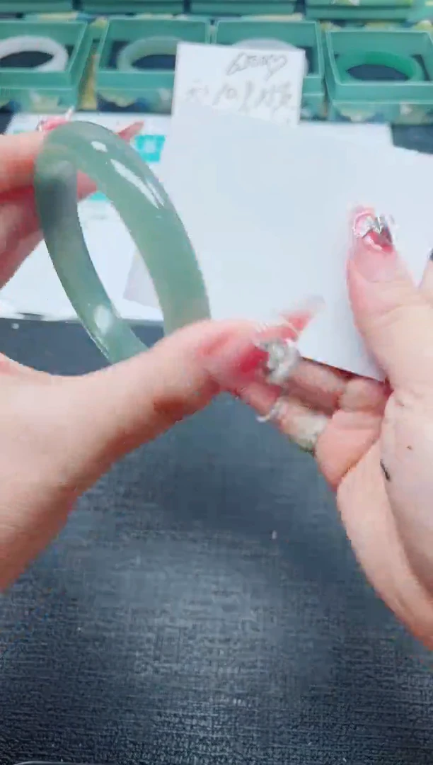 未镶嵌手镯石英质玉118-60