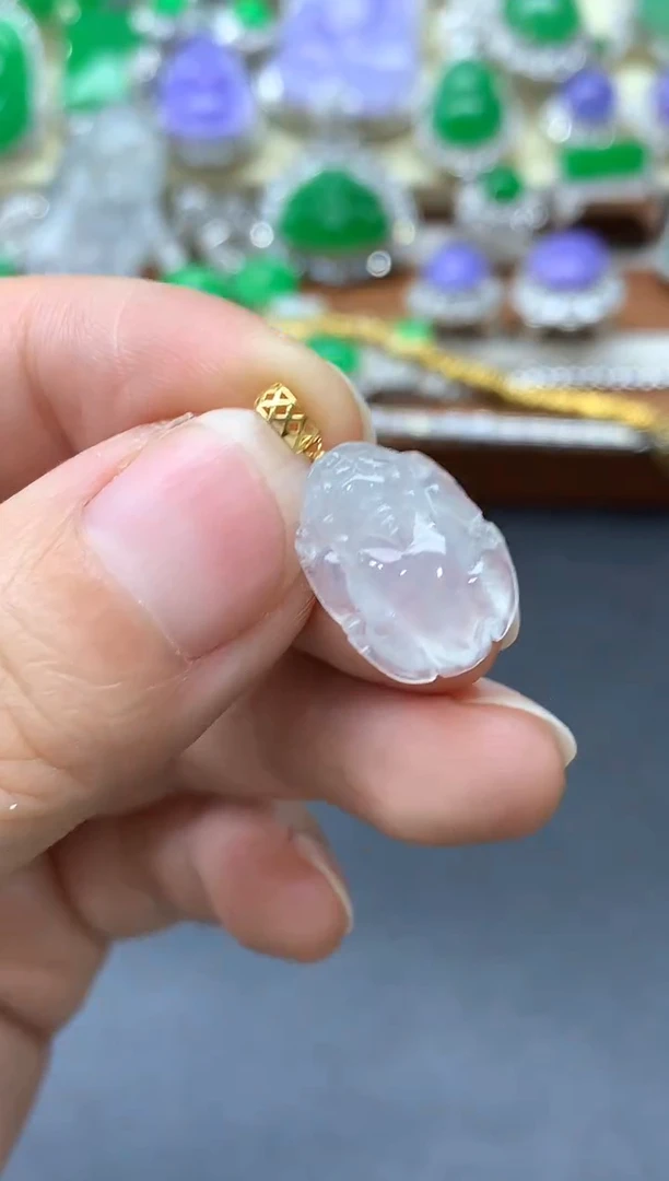 颈饰18K金镶嵌翡翠83-中国好珍宝