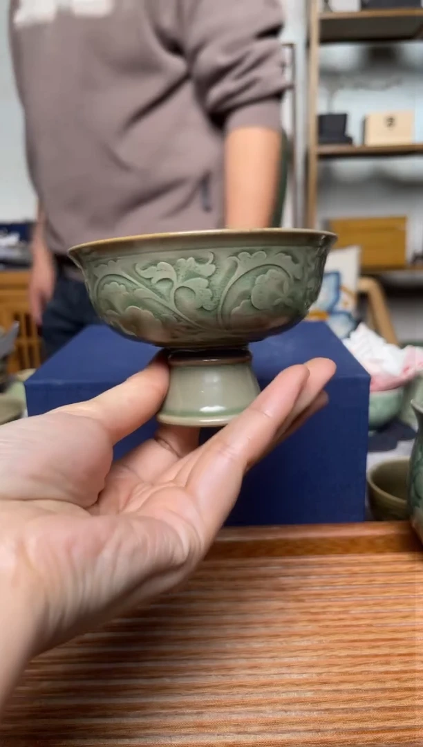 【闪购商品】其他52王晓娜缠枝牡丹高足杯