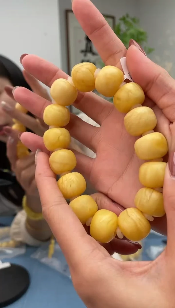 未镶嵌蜜蜡珠宝奇石047，18假一罚十多样性发其一