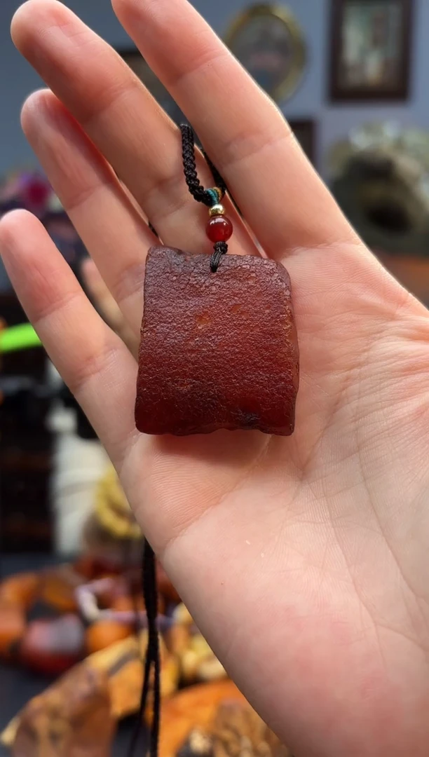 琥珀颈饰未镶嵌吊坠