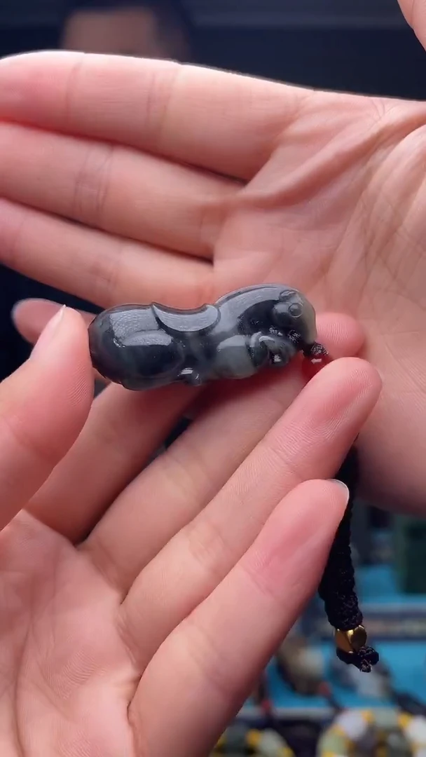 未镶嵌和田玉挂件1