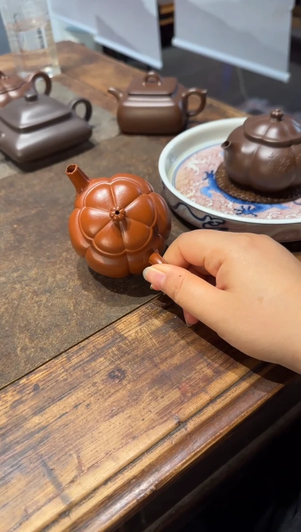 茶壶紫砂喜***景繁花 朱泥