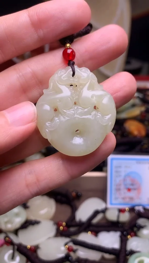 颈饰未镶嵌和田玉新疆料青海料清水和田玉吊坠