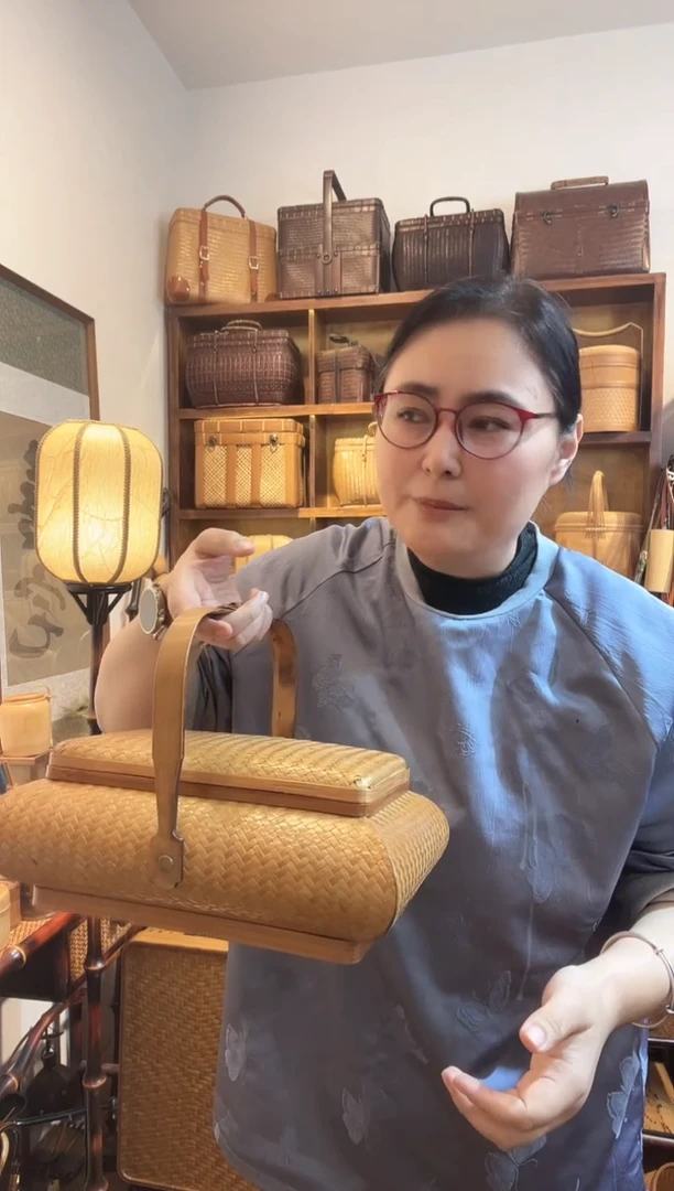 C228大漆竹席弧形长方形提篮大