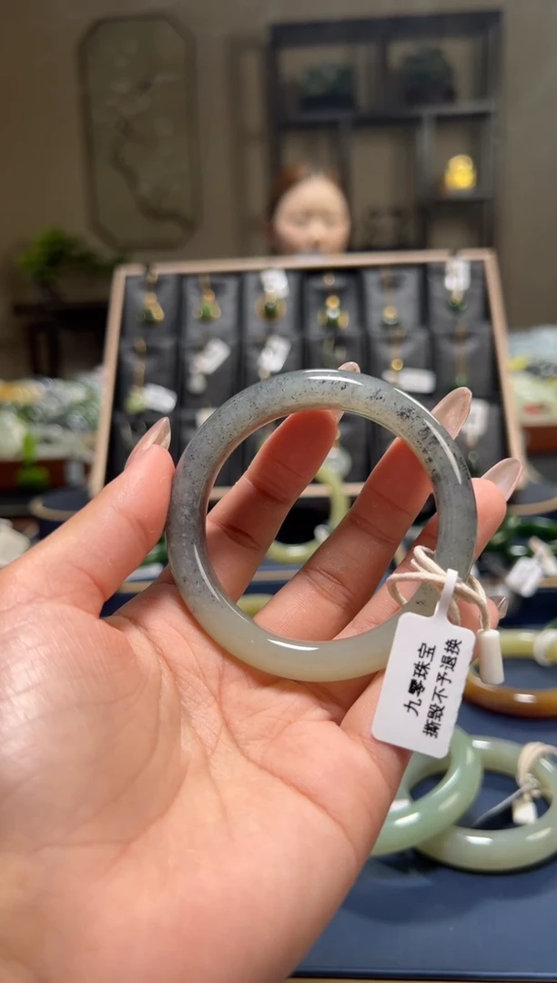 未镶嵌手镯和田玉A0046-51