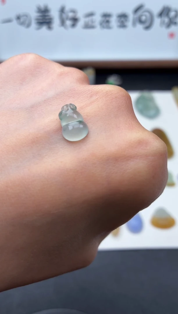 未镶嵌定制翡翠翡翠