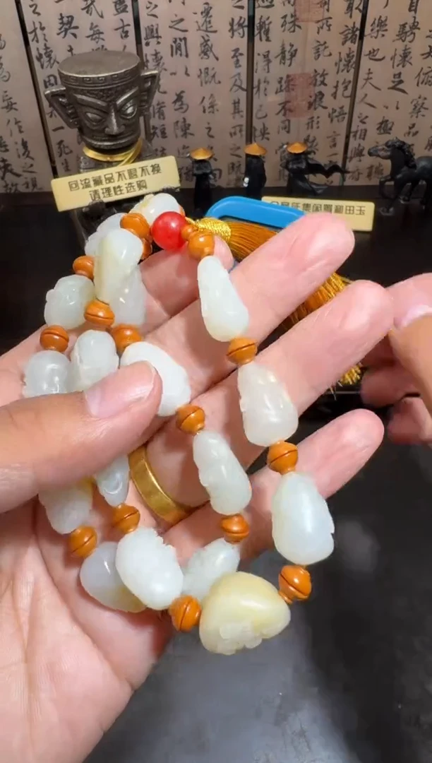 未镶嵌和田玉挂件和田玉