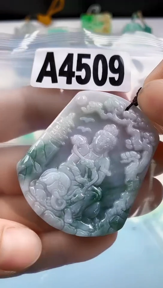 翡翠未镶嵌颈饰天然翡翠吊坠挂件