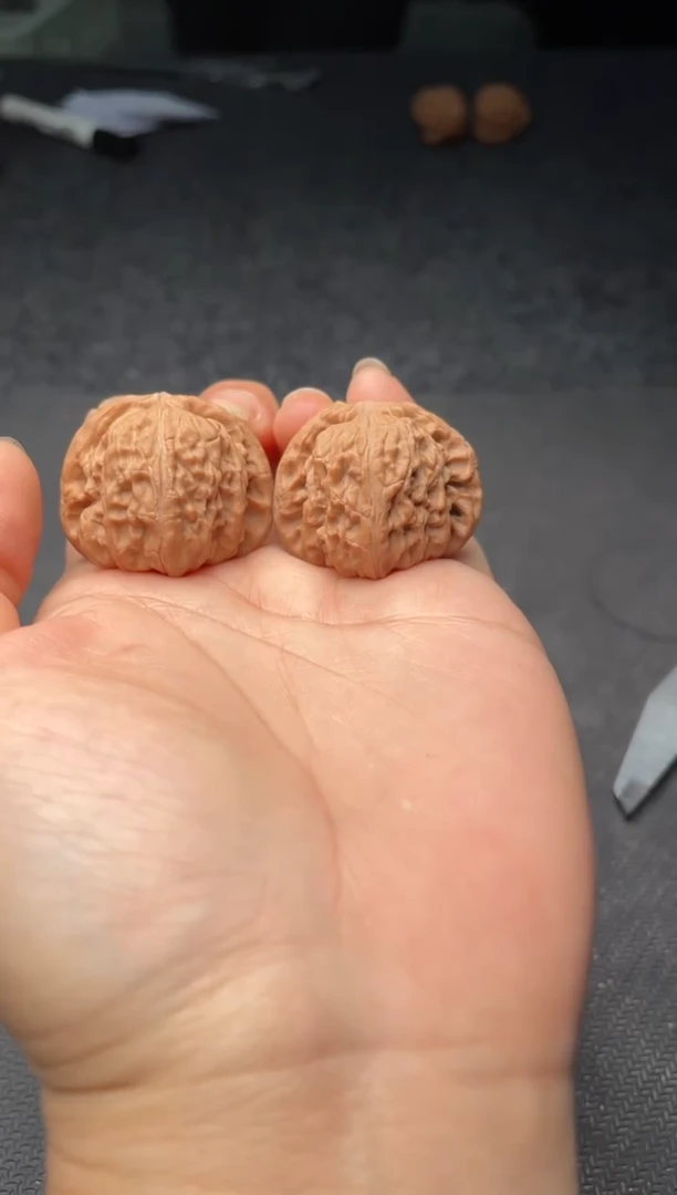 把件文玩核桃w126  白狮子 32尺