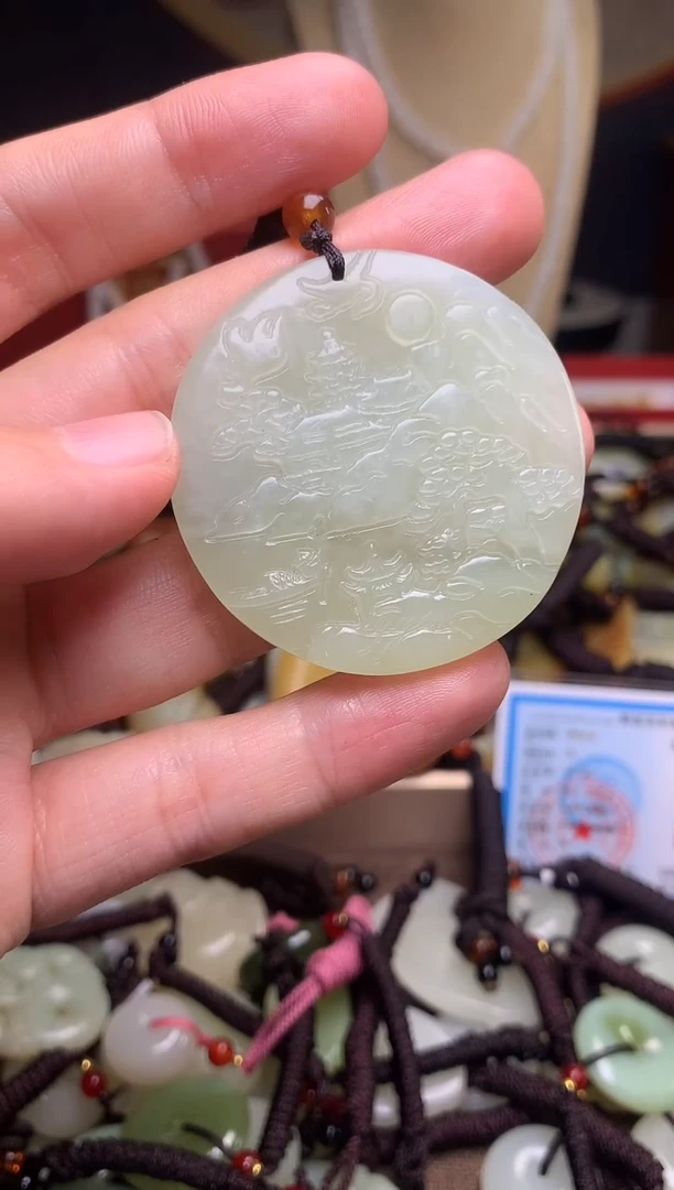颈饰未镶嵌和田玉新疆料青海料清水和田玉吊坠