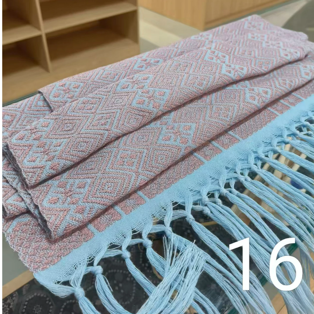 广西非遗壮锦龙州纯手工围巾回形纹LSGWJ16