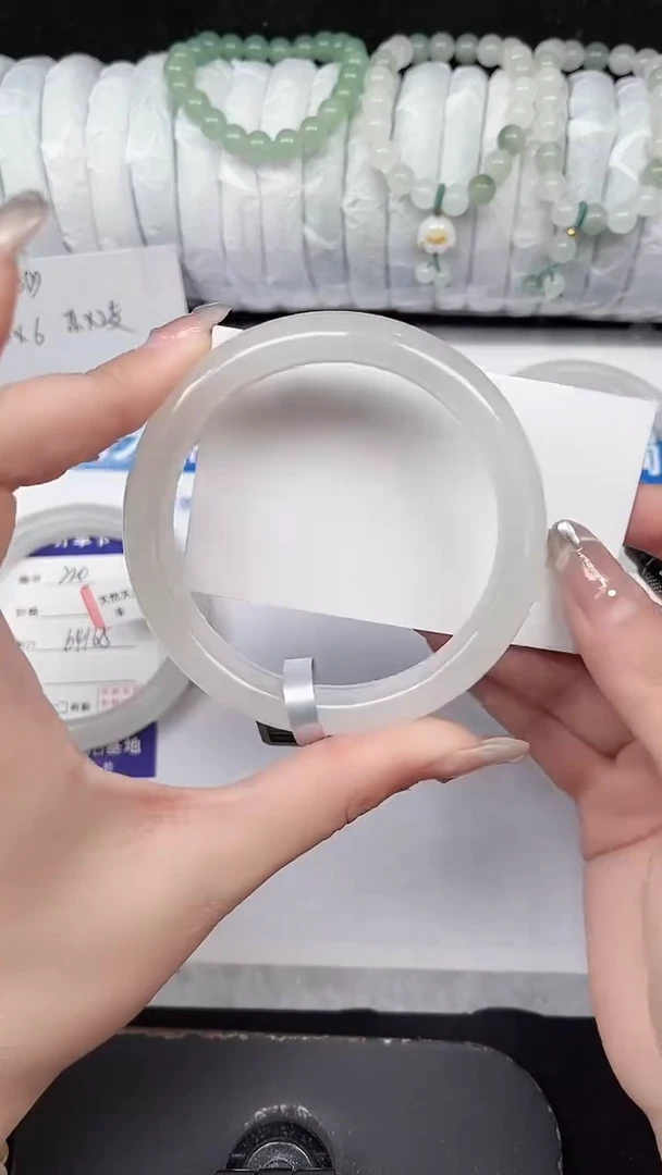 未镶嵌手镯石英质玉221-60/61