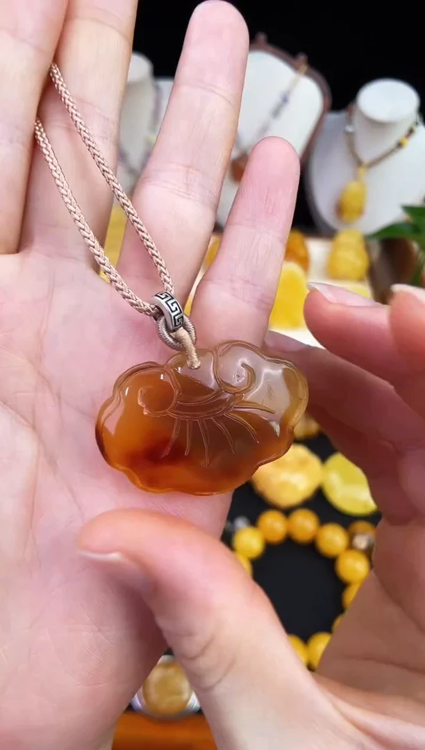 琥珀未镶嵌珠宝奇石柒月