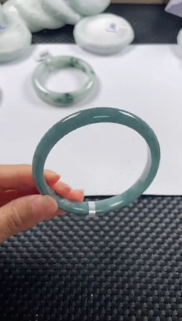 未镶嵌手镯翡翠 6284 60+