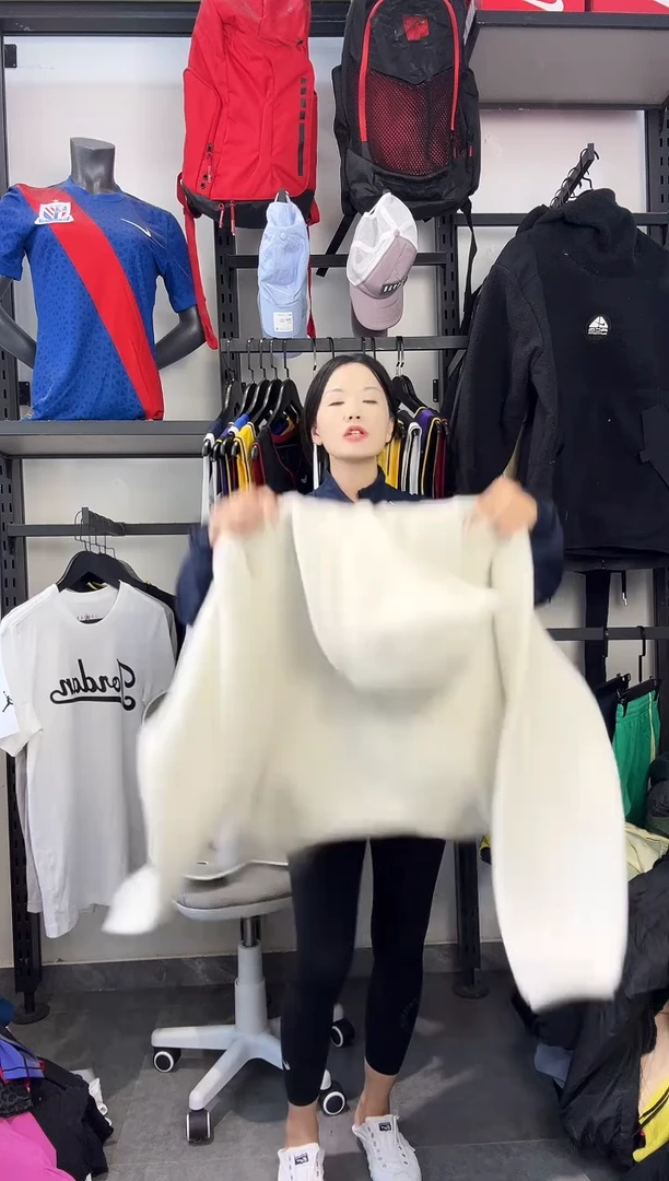 469编码 瑕疵款直播间过款为准 尺码XL污渍