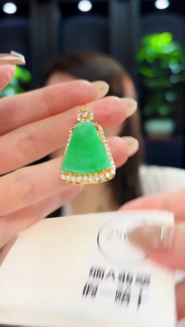 翡翠未镶嵌颈饰 缅料A货/支持复检/一件