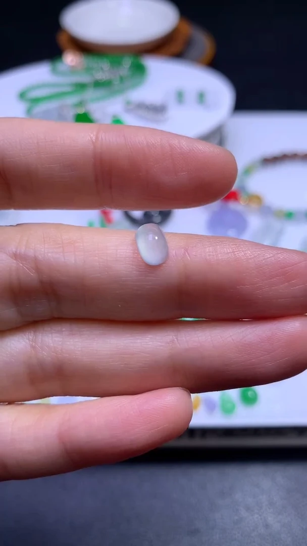 未镶嵌定制翡翠 马鞍款