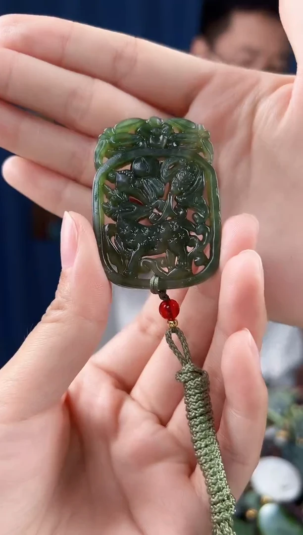 未镶嵌和田玉挂件拍一发一，