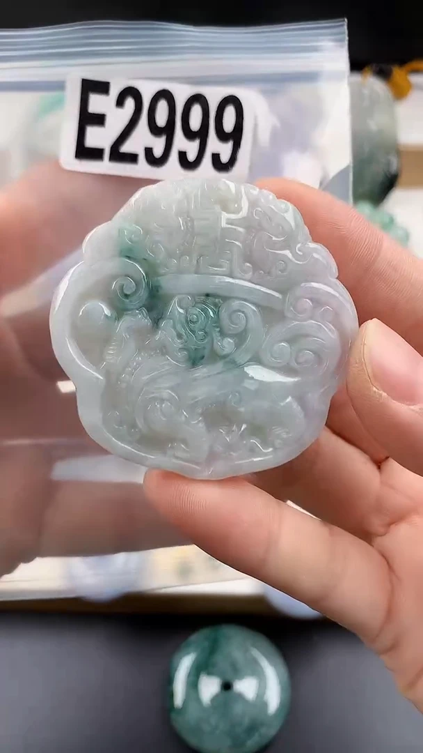 颈饰未镶嵌翡翠天然翡翠吊坠挂件