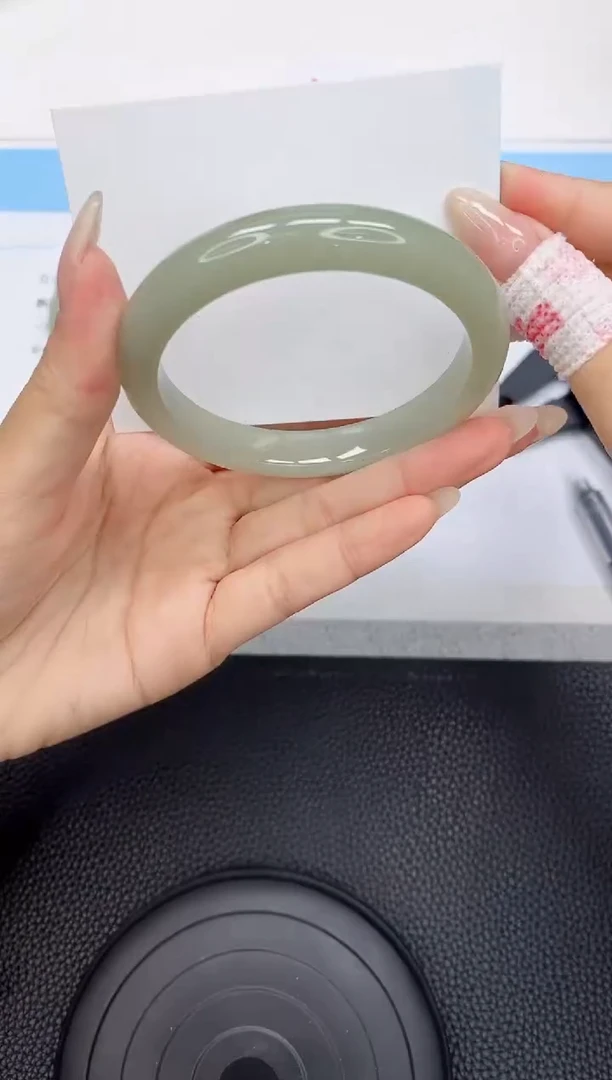 石英质玉手镯未镶嵌191-61.1