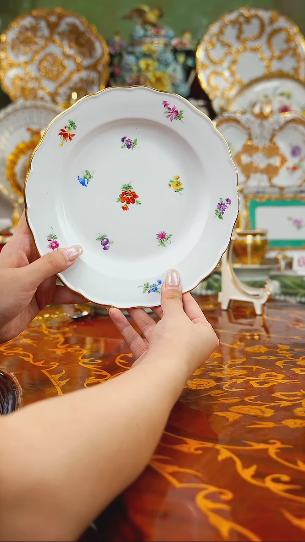 骨瓷娜娜中古瓷器如图所示92