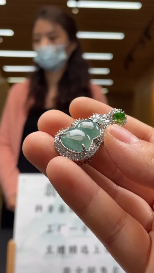 【闪购商品】翡翠未镶嵌颈饰**********534