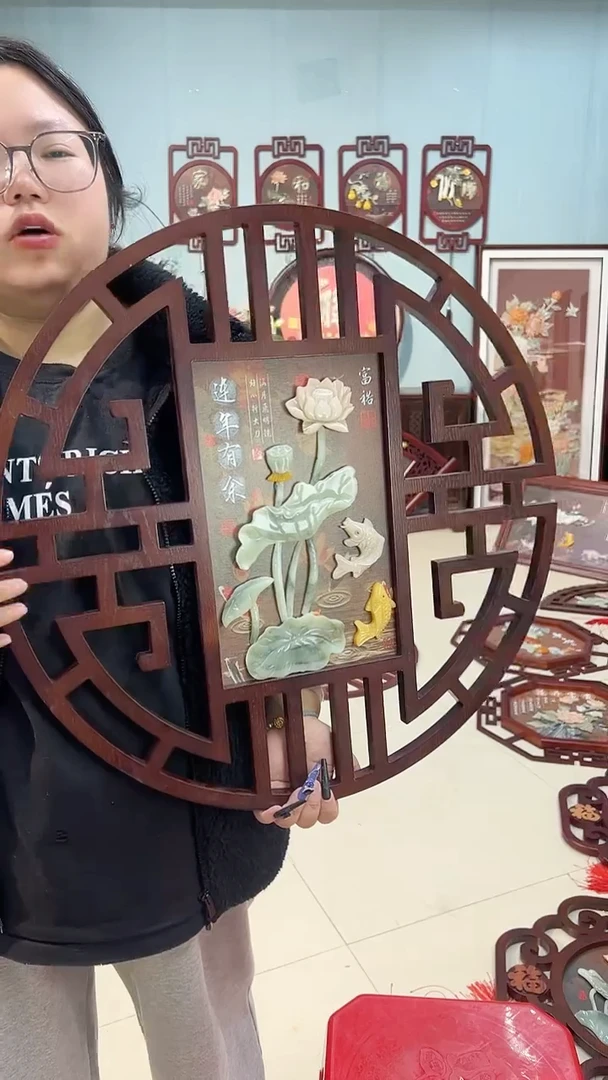 木60*60尺寸连年有余寿字边框玉雕挂画