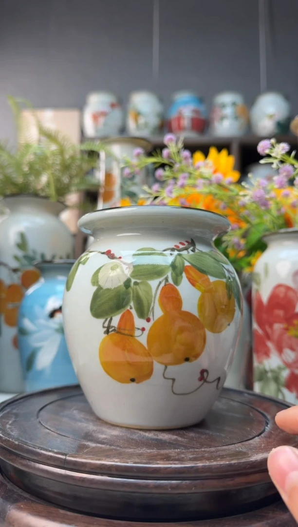 【闪购商品】瓶景德镇手绘陶瓷花瓶底部无孔高12口8左右