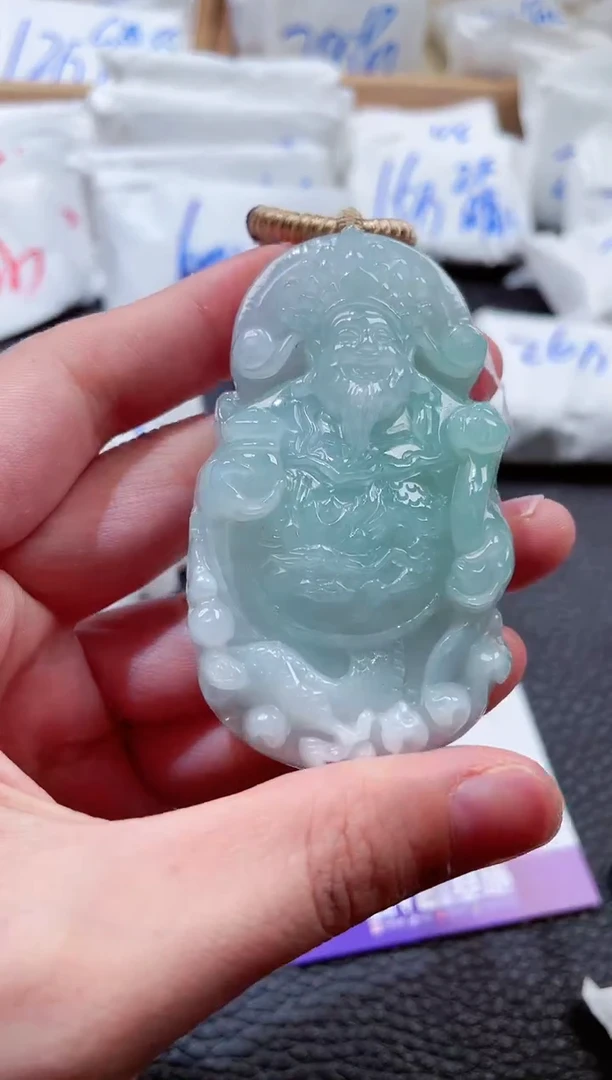 翡翠未镶嵌颈饰00000951