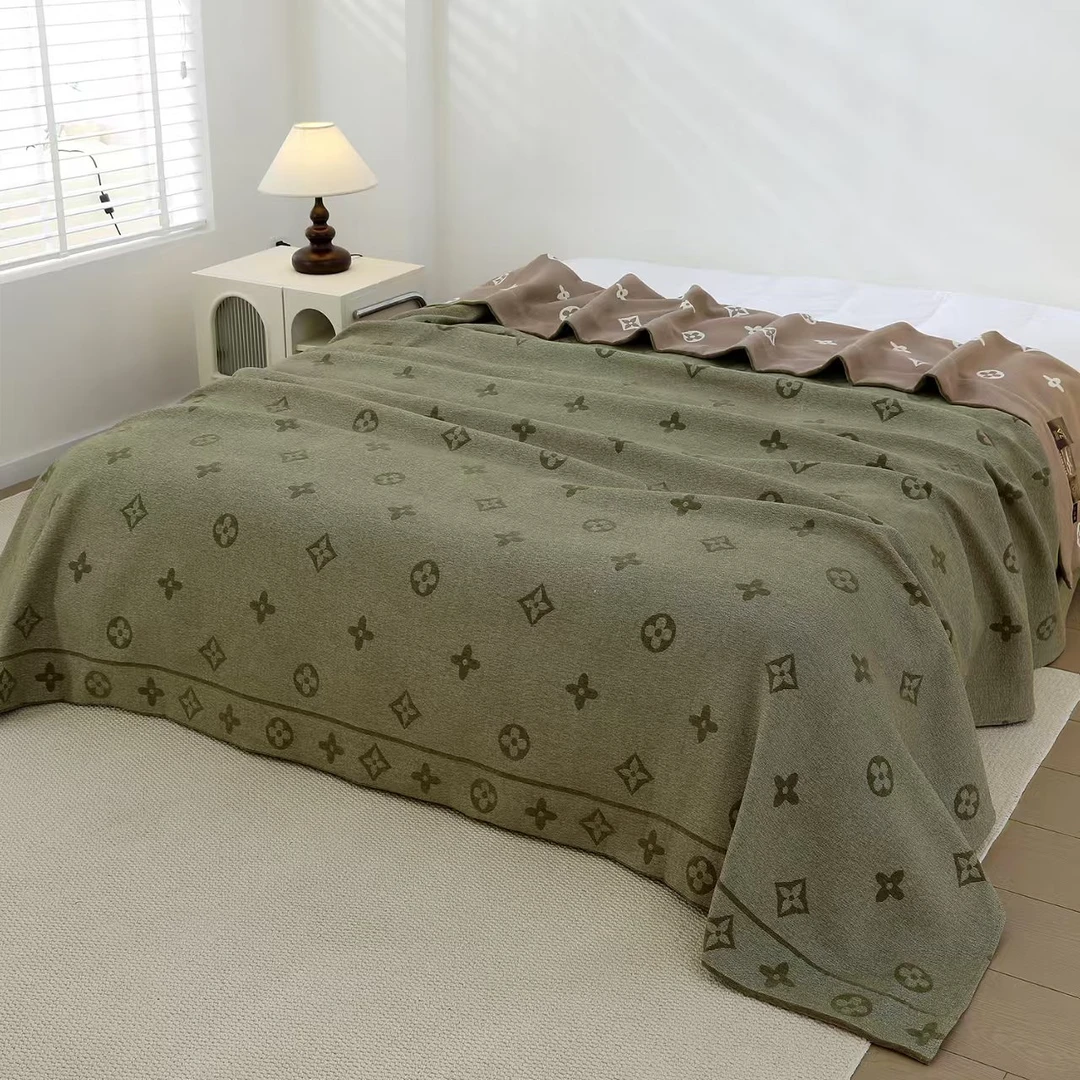 满天星绿】230*250 沃尔福特法式糯感羊绒纱布盖毯