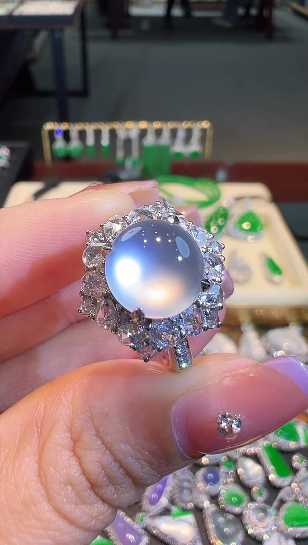 【闪购商品】翡翠戒指18K金镶嵌翡翠