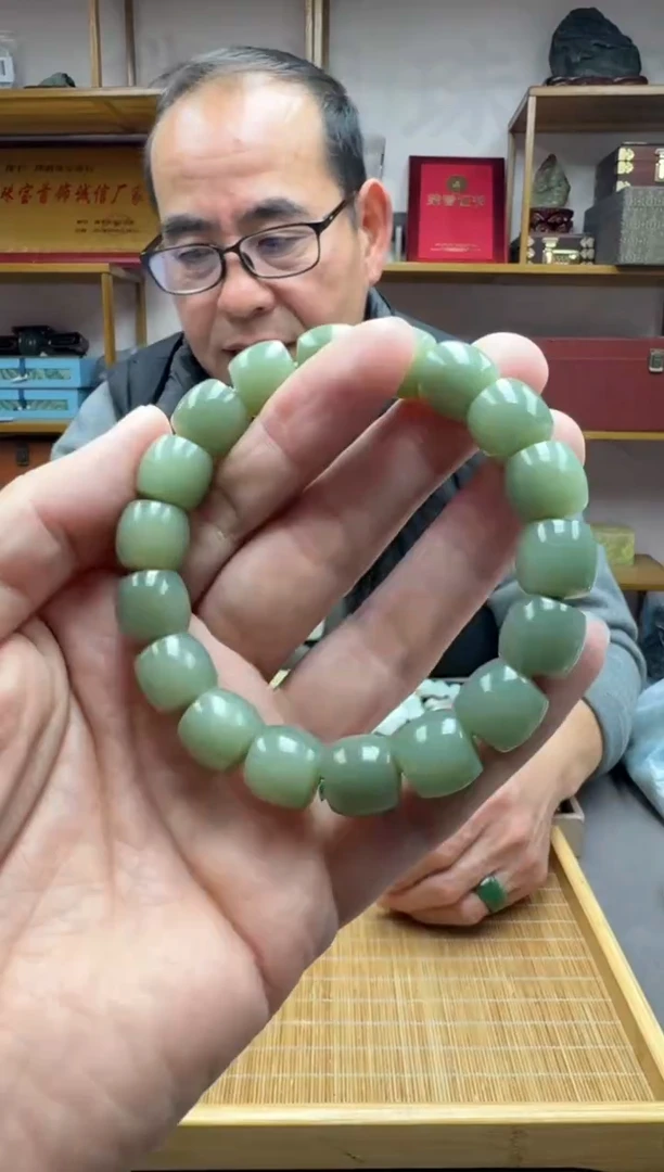 未镶嵌手链和田玉12