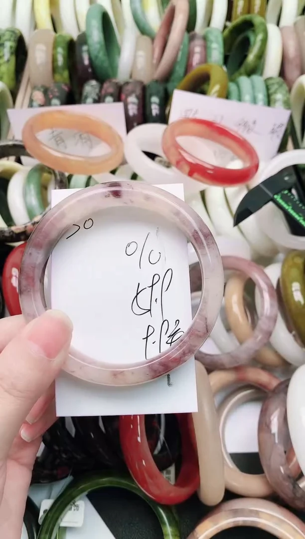 石英质玉未镶嵌手镯010