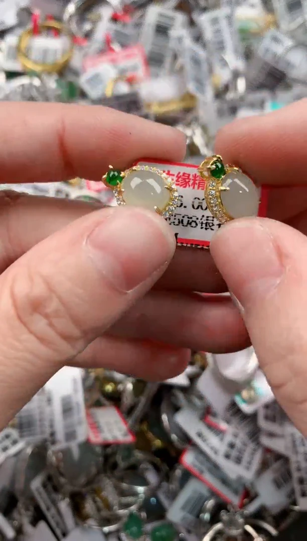 银S925镶嵌戒指翡翠999       4