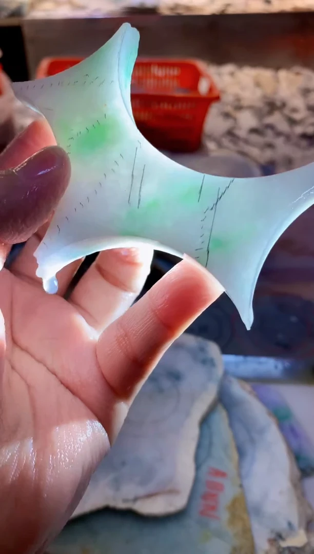 翡翠未镶嵌颈饰0韩0翡翠珠宝570