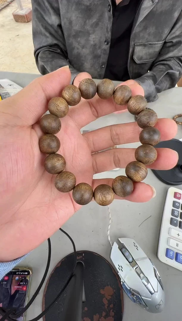 沉香沉香枕莺歌绿1.2圆珠单圈9+多样性发一