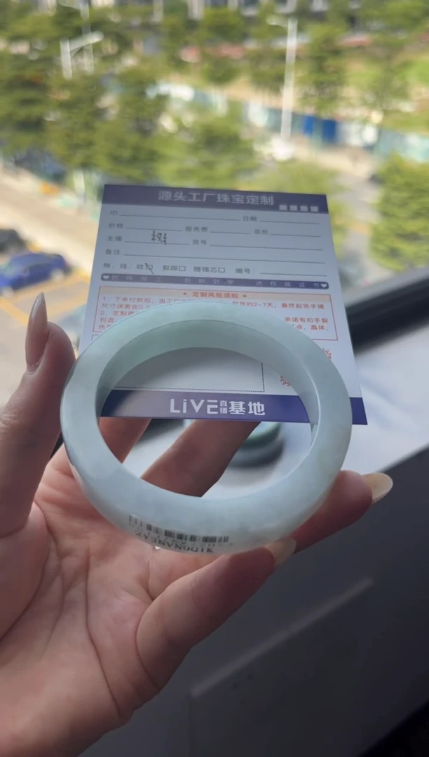 未镶嵌手镯定制翡翠定制产品不退不换