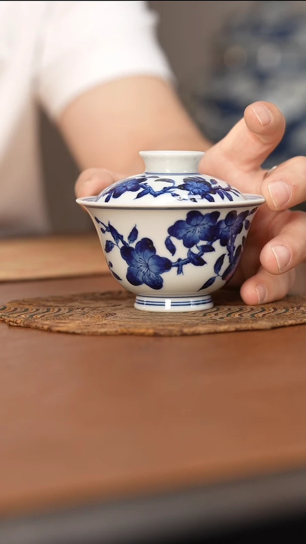 杯尚镇雅器青花花卉