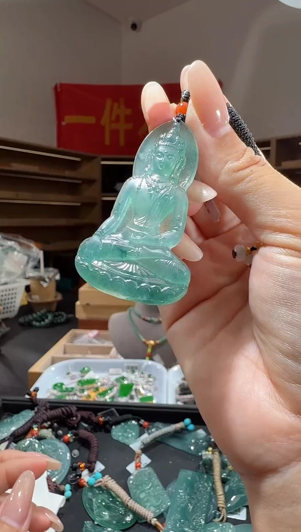 吊坠(不含链)未镶嵌翡翠观音