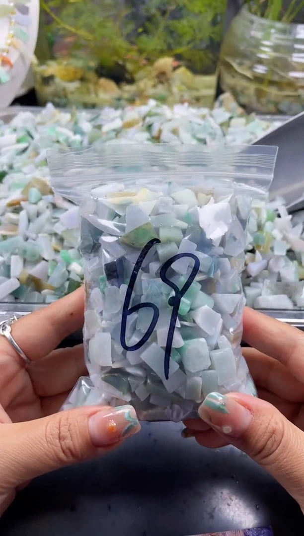 配石翡翠天然翡翠迷你500克69