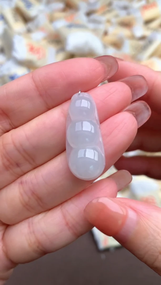 【闪购商品】翡翠挂件未镶嵌 —