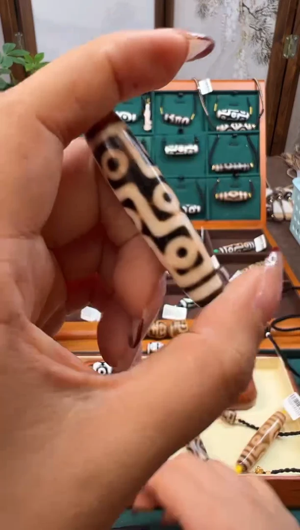 合金颈饰玛瑙/玉髓（覆膜）80.