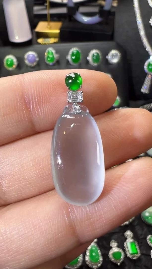 吊坠(不含链)18K金镶嵌翡翠高冰玻璃种福瓜吊坠