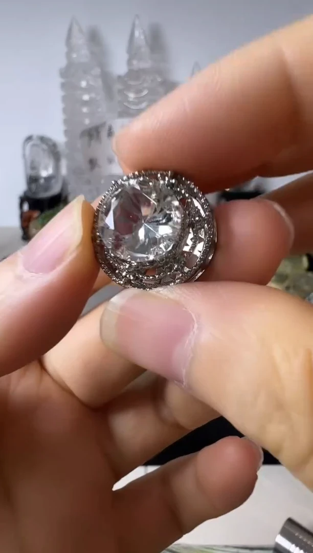 颈饰合金水晶14矿坑