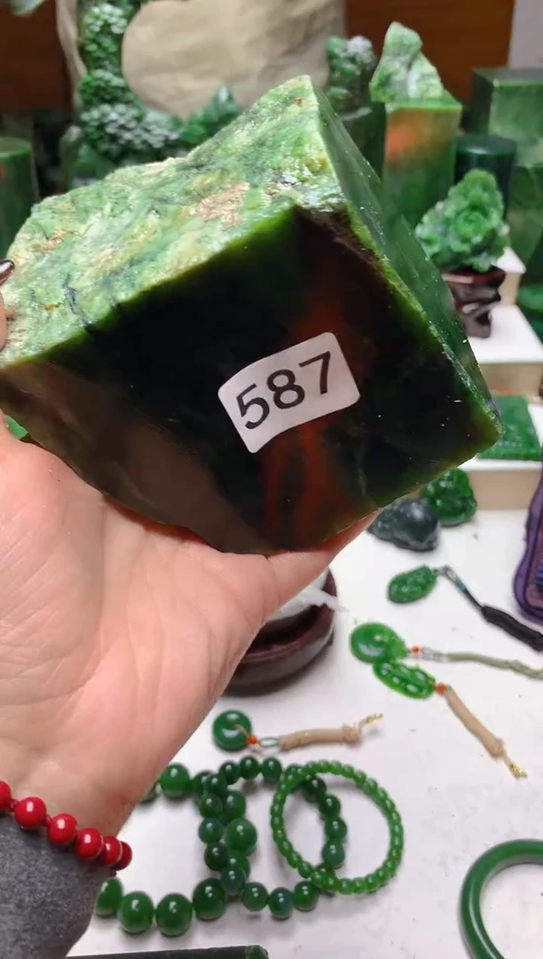 未镶嵌和田玉挂件4