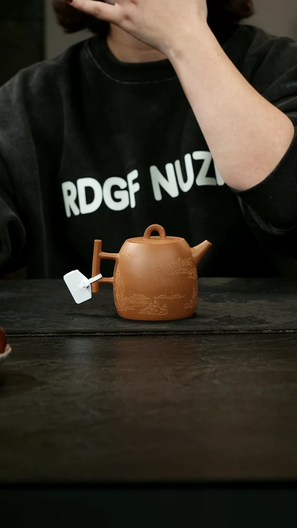 茶壶紫砂玉成窑玉铎刻绘260cc