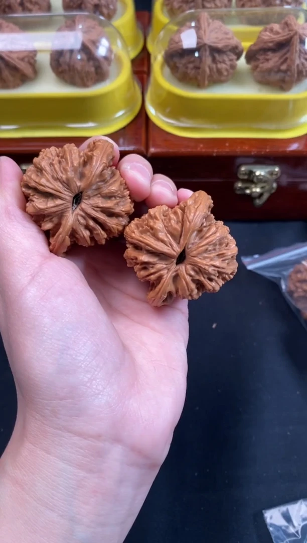 把件文玩核桃虎头45尺N495